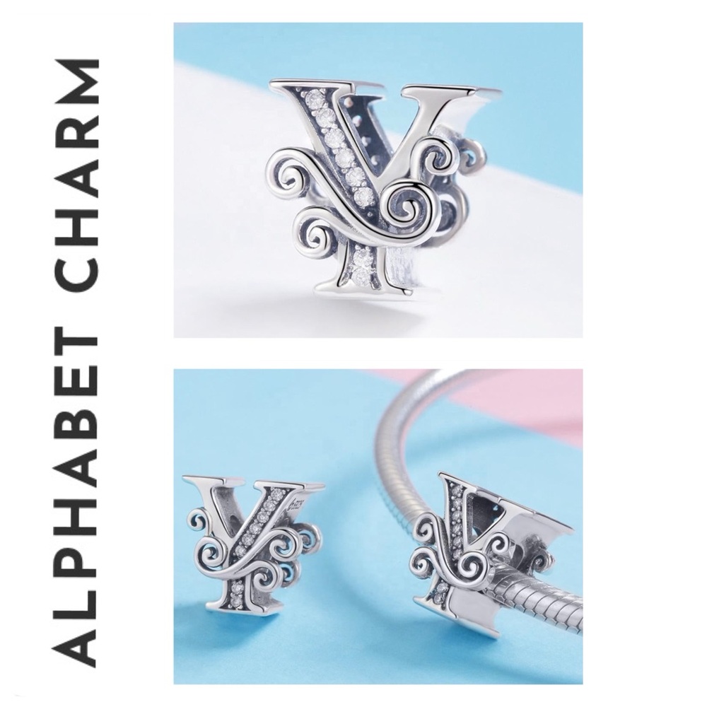 🐘🐘 S925 Sterling Silver Diamond Letter “Y” Charm